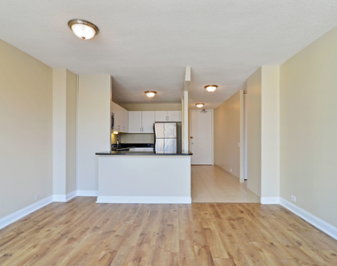 405 N Wabash Avenue - Photo Thumbnail 2