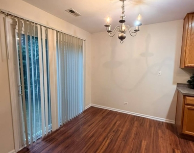 565 Conservatory Lane - Photo Thumbnail 4