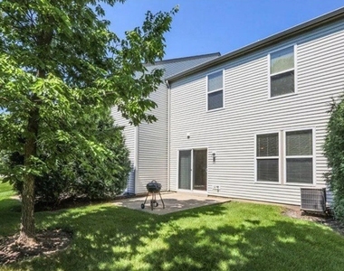 565 Conservatory Lane - Photo Thumbnail 14