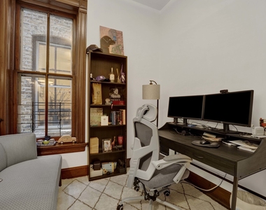 2458 N Burling Street - Photo Thumbnail 22