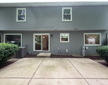 209 Briarheath Lane - Photo Thumbnail 14