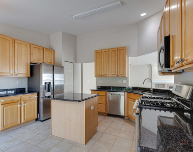 552 Saddlebrook Lane - Photo Thumbnail 16