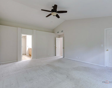 552 Saddlebrook Lane - Photo Thumbnail 25