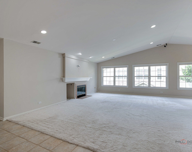 552 Saddlebrook Lane - Photo Thumbnail 5