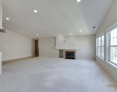 552 Saddlebrook Lane - Photo Thumbnail 12