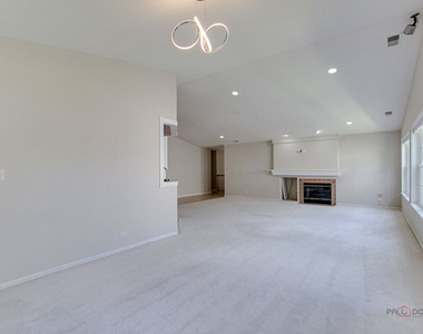 552 Saddlebrook Lane - Photo Thumbnail 11