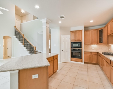 6 Cordella Place - Photo Thumbnail 10
