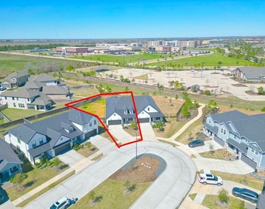 15335 Leal Rancho Court - Photo Thumbnail 24