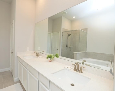 15335 Leal Rancho Court - Photo Thumbnail 13