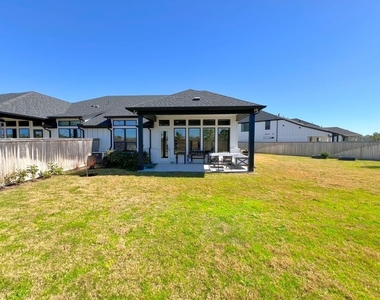 15335 Leal Rancho Court - Photo Thumbnail 22