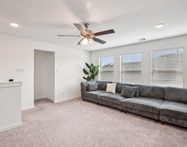 4806 Sand Clouds Drive - Photo Thumbnail 19