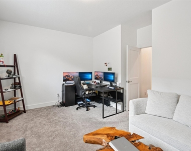 4806 Sand Clouds Drive - Photo Thumbnail 41
