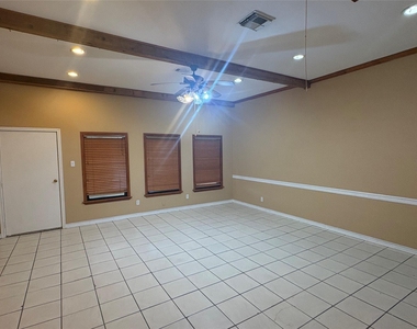 200 Gaines Street - Photo Thumbnail 6