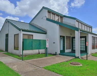 2822 S Bartell Drive - Photo Thumbnail 32