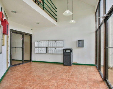 2822 S Bartell Drive - Photo Thumbnail 31