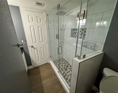 12707 Nyack Drive - Photo Thumbnail 7