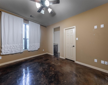 33303 Winsford St - Photo Thumbnail 23