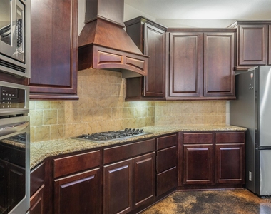 33303 Winsford St - Photo Thumbnail 10