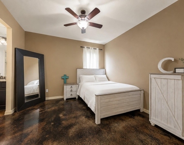 33303 Winsford St - Photo Thumbnail 21