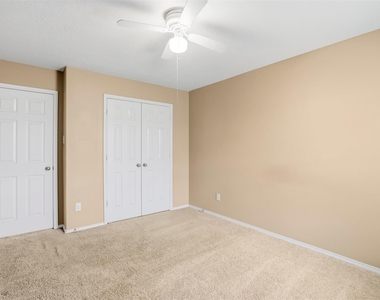 9618 Red Rugosa Drive - Photo Thumbnail 15