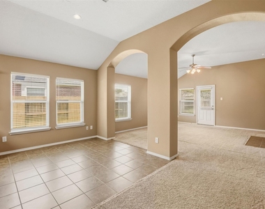 9618 Red Rugosa Drive - Photo Thumbnail 10
