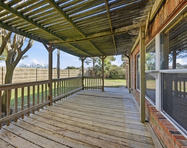26038 Palmdale Estate Drive - Photo Thumbnail 7
