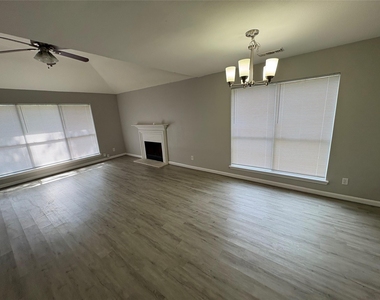 3006 Fort Stockton Drive - Photo Thumbnail 2