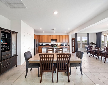 25203 Farmdale Lane - Photo Thumbnail 8