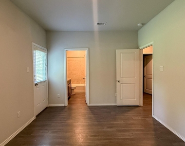 26471 Joy Village Drive - Photo Thumbnail 9