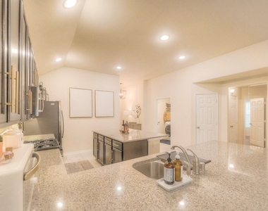 2311 Bright Sunrise Trail - Photo Thumbnail 11