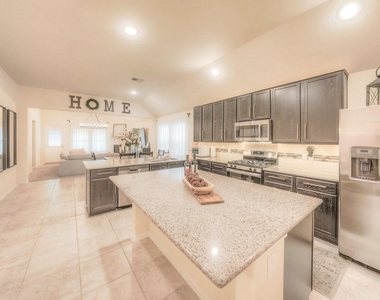 2311 Bright Sunrise Trail - Photo Thumbnail 8