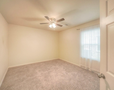 2311 Bright Sunrise Trail - Photo Thumbnail 20