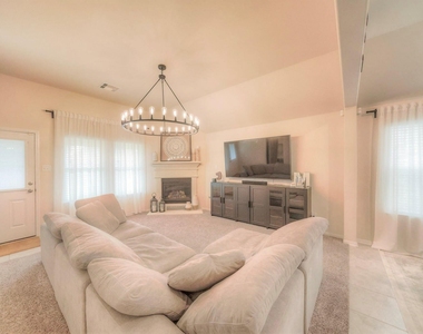 2311 Bright Sunrise Trail - Photo Thumbnail 14