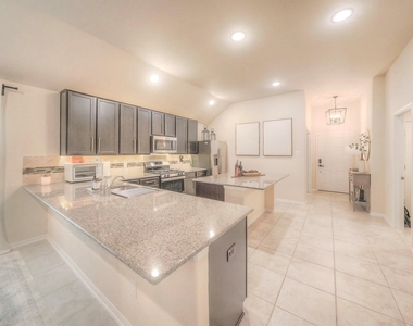 2311 Bright Sunrise Trail - Photo Thumbnail 10