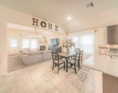 2311 Bright Sunrise Trail - Photo Thumbnail 13