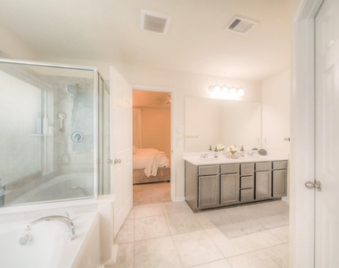 2311 Bright Sunrise Trail - Photo Thumbnail 18