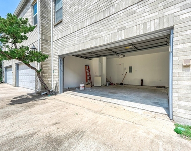6000 Reims Road - Photo Thumbnail 22