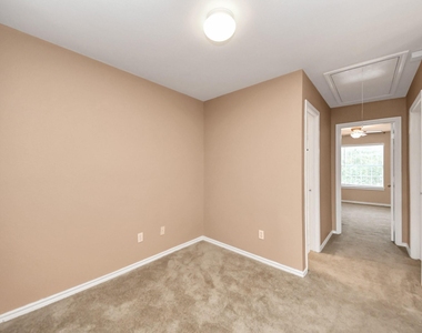 6019 Pennworth Lane - Photo Thumbnail 19