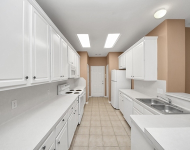 6019 Pennworth Lane - Photo Thumbnail 14