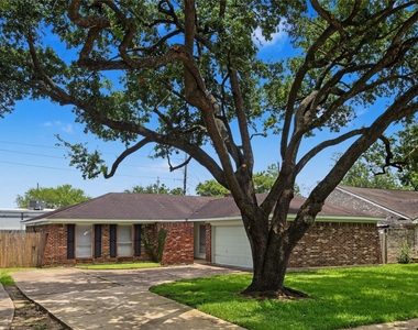 123 Asheboro Drive - Photo Thumbnail 2