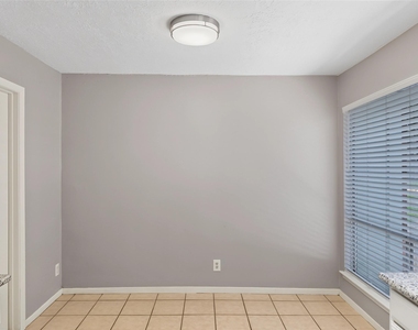 123 Asheboro Drive - Photo Thumbnail 11