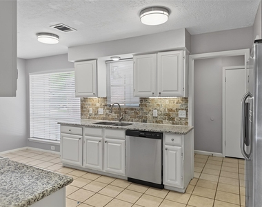 123 Asheboro Drive - Photo Thumbnail 8
