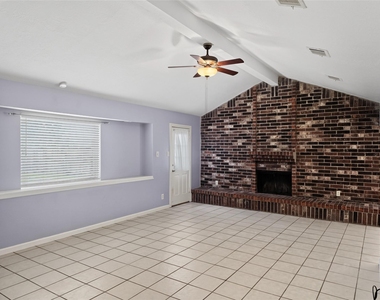 123 Asheboro Drive - Photo Thumbnail 4