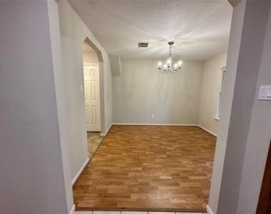 21907 Willow Downs Drive - Photo Thumbnail 12