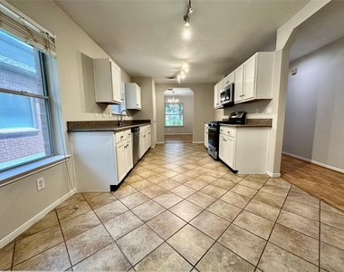 21907 Willow Downs Drive - Photo Thumbnail 6