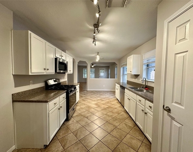 21907 Willow Downs Drive - Photo Thumbnail 2