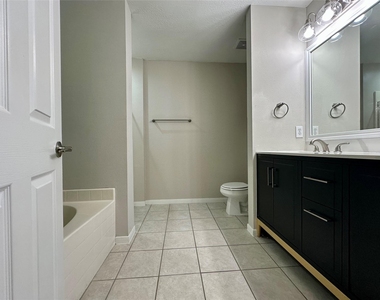 21907 Willow Downs Drive - Photo Thumbnail 13