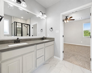 6205 Daytona Drive - Photo Thumbnail 18