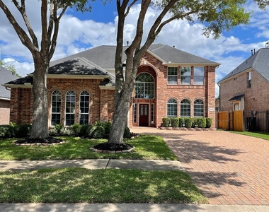 14207 Cairns Court - Photo Thumbnail 1