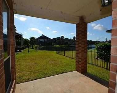 14207 Cairns Court - Photo Thumbnail 11